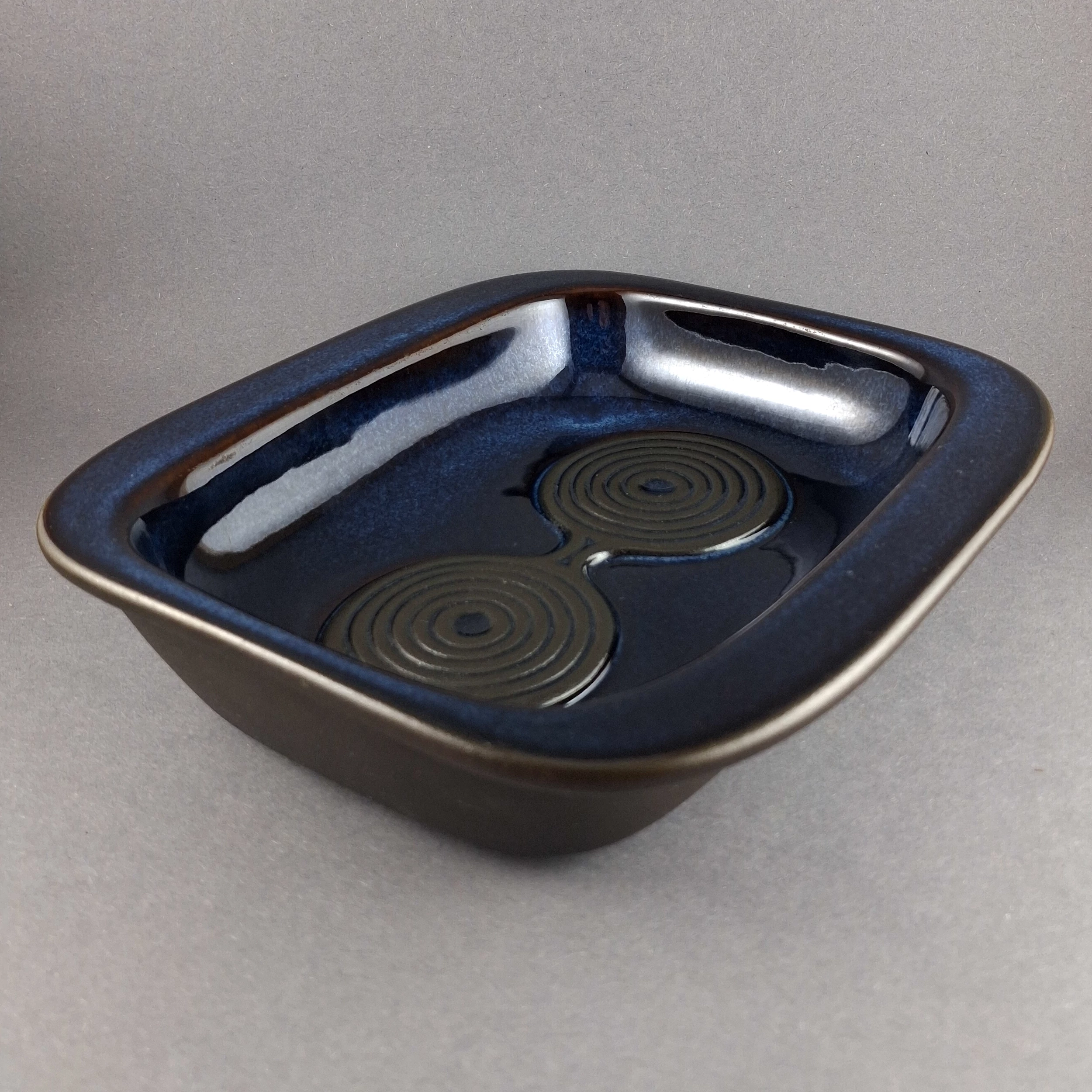 danish-ceramic-bowl-from-soholm-in-darkblue-colour-designed-by-einar-johansen-model-3456-6a05c1e7e8e3d.webp