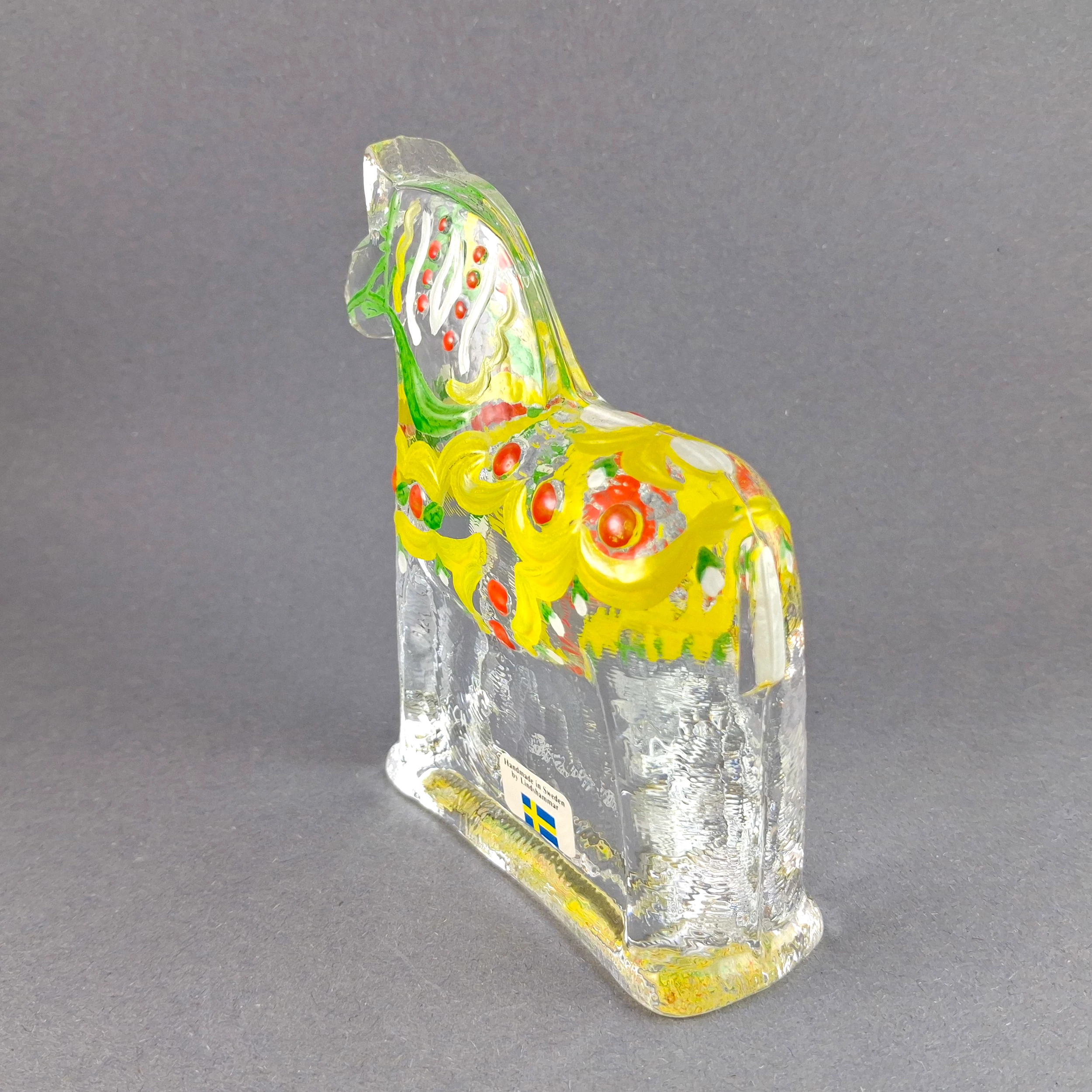swedish-glass-horse-design-from-lindshammer-designed-by-christian-sjogren-6a0709c3353c4.webp
