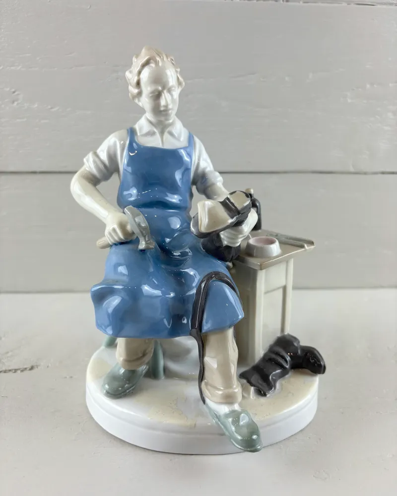 Mid-Century German Grafenthal Porcelain Cobbler Figurine by Carl Scheidig