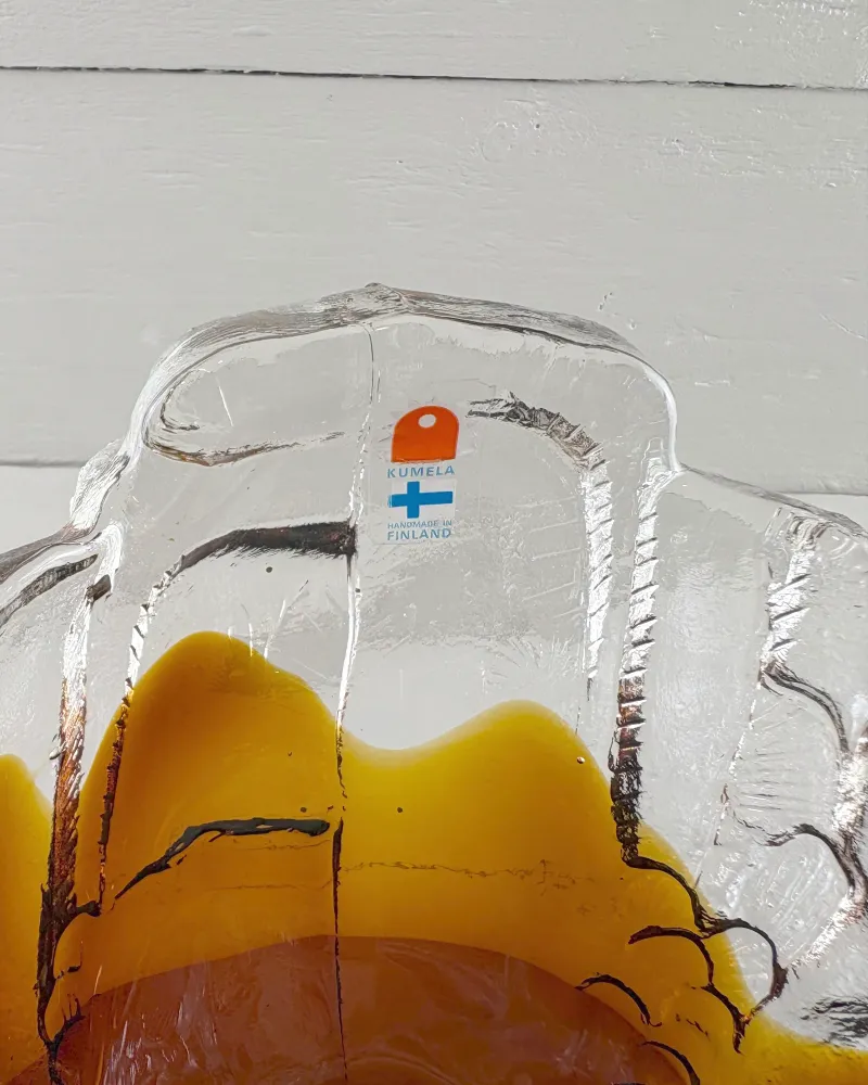Original Kumela Finland foil label on the clear, heavily textured rim of the 1970s Kyyhky glass bowl