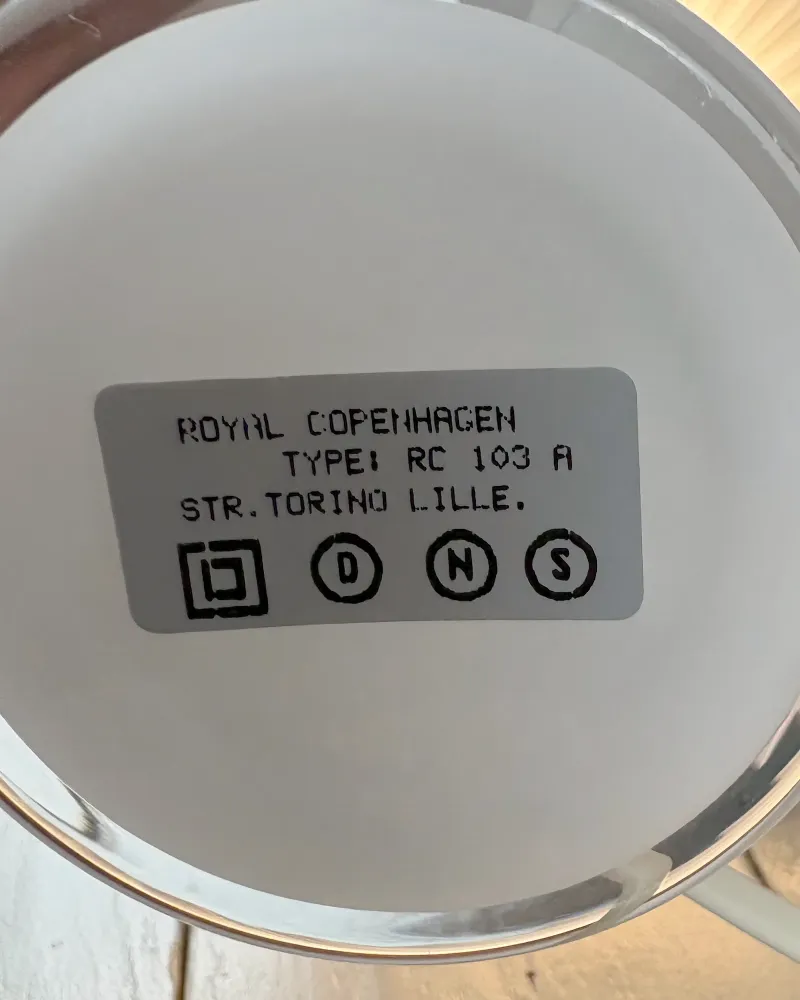 Underside label reading Royal Copenhagen, Type RC 103 A, Str. Torino Lille, on a Danish glass table lamp