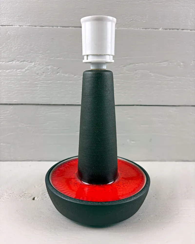 1960s Danish Soholm Model 1072 Stoneware Table Lamp with Red Crackle Glaze