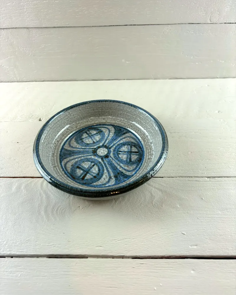 Søholm ceramic bowl attributed to Svend Aage Jensen, cobalt blue decoration on speckled grey glaze